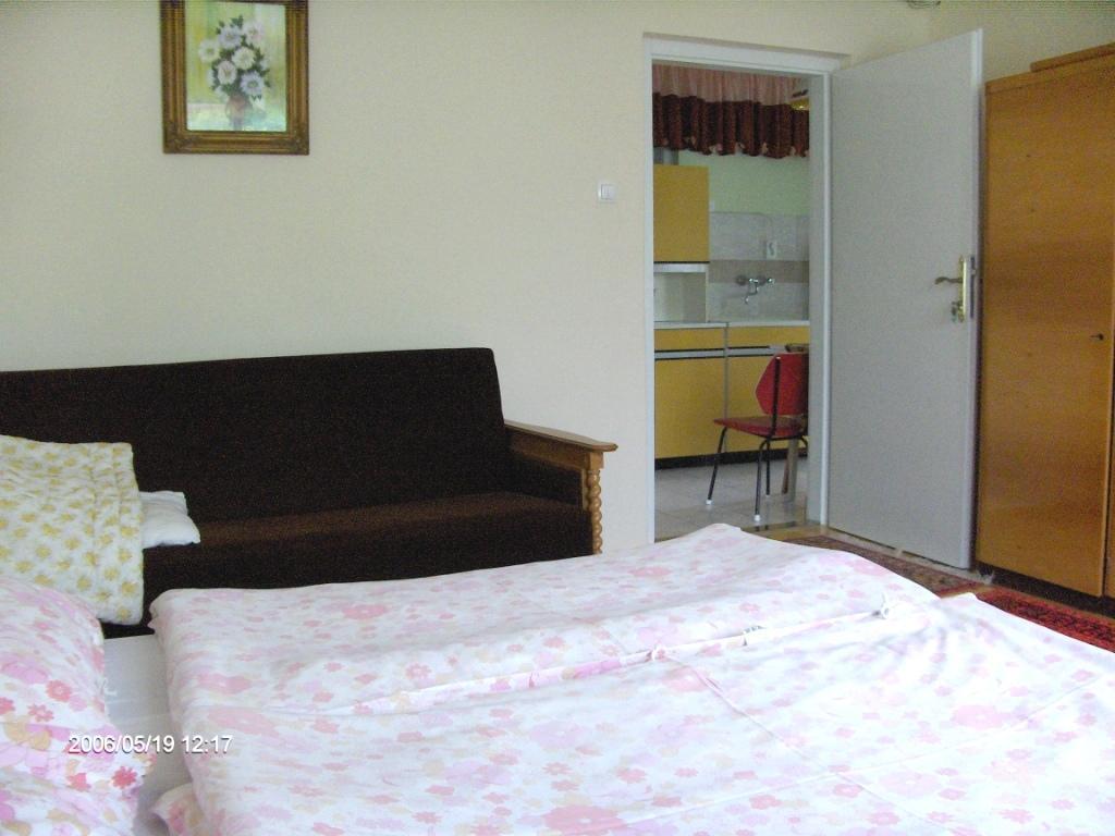 Ferenczi Apartament Hajduszoboszlo Quarto foto