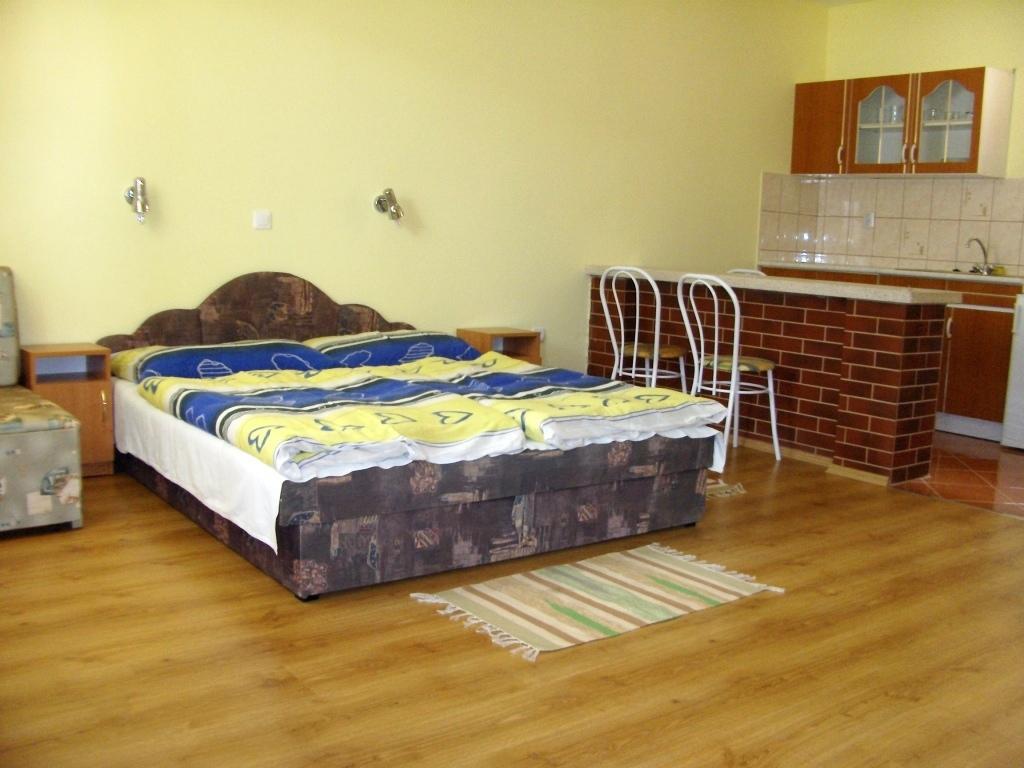 Ferenczi Apartament Hajduszoboszlo Quarto foto