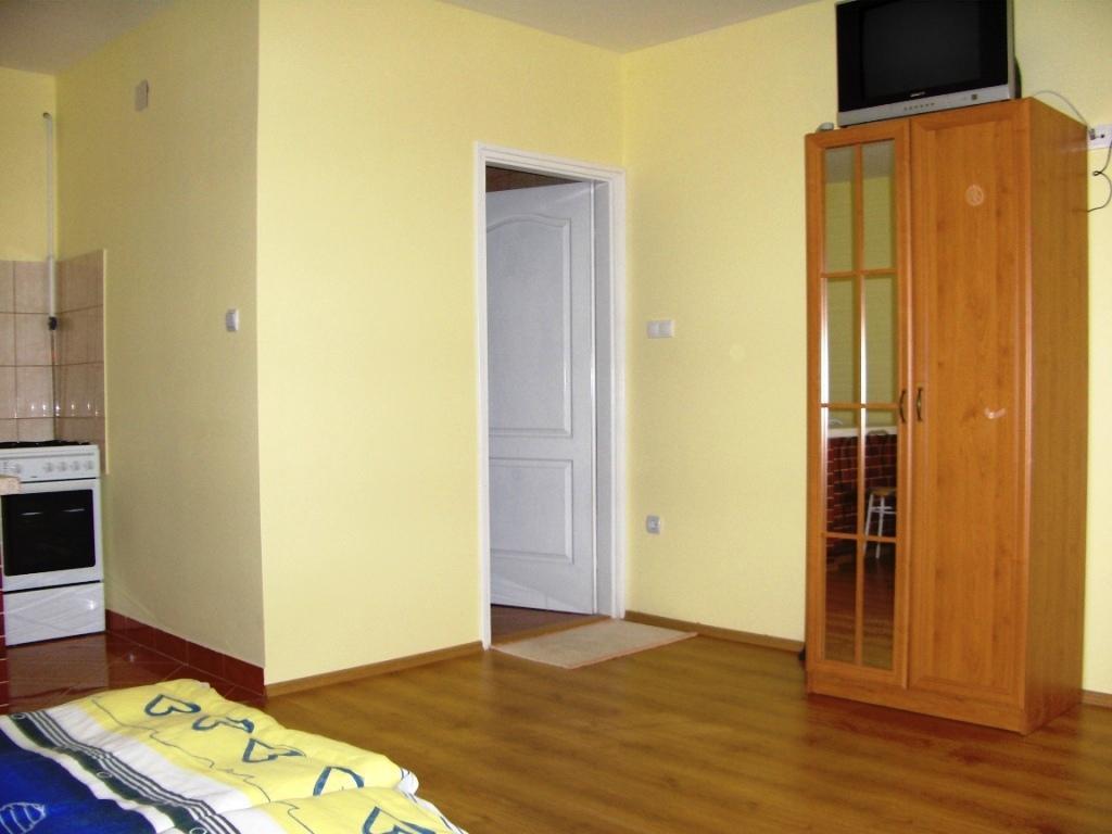 Ferenczi Apartament Hajduszoboszlo Quarto foto