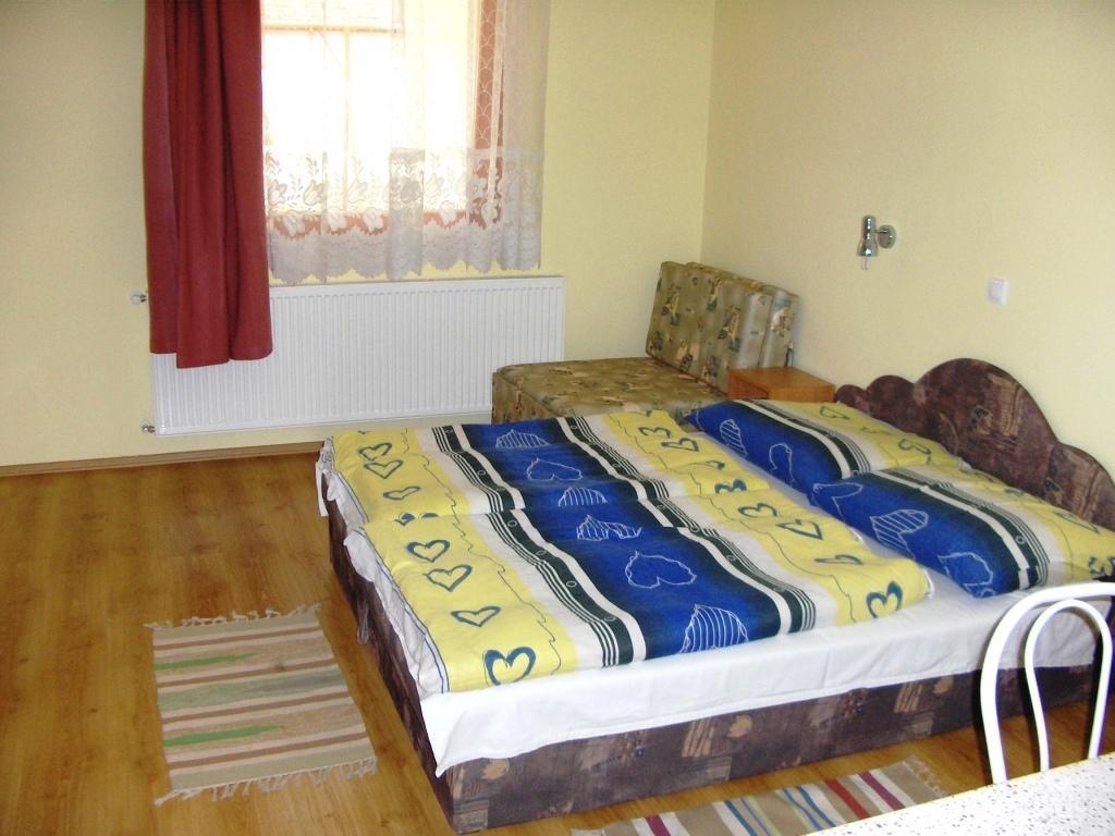 Ferenczi Apartament Hajduszoboszlo Quarto foto